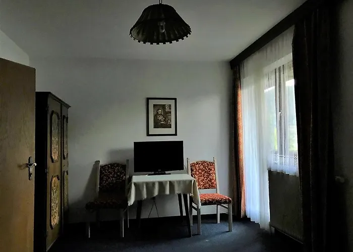 Otel Wieshof 2*